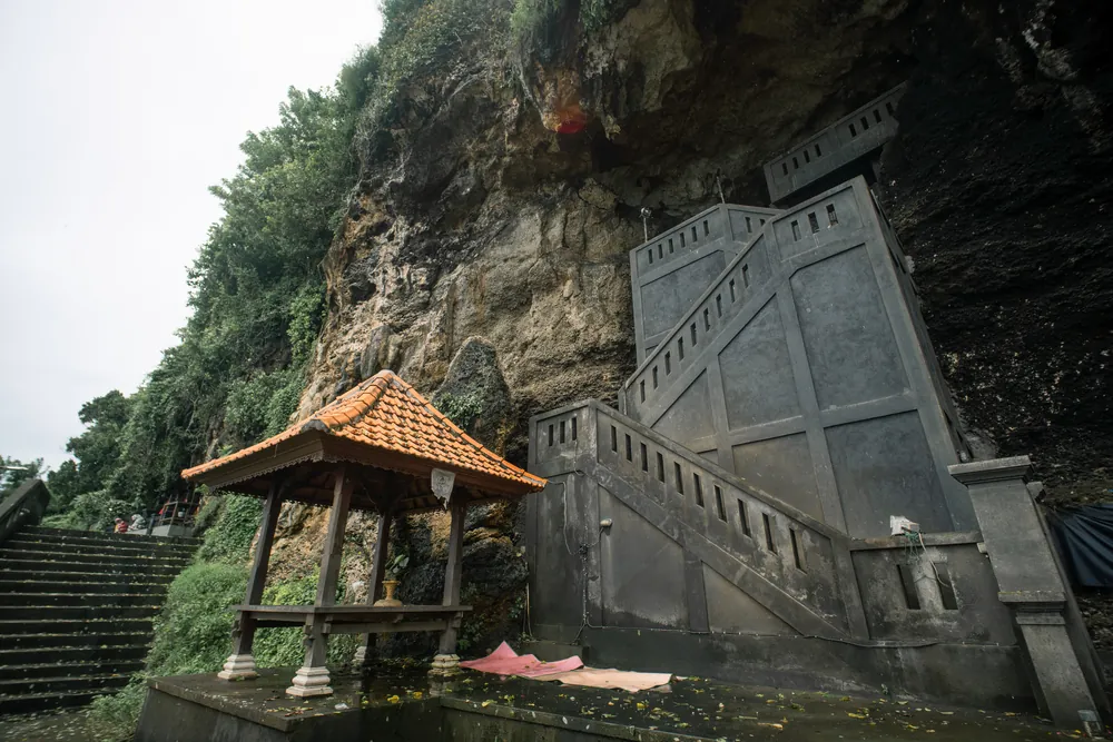 Sacred Cave Purification Journey – photo 2