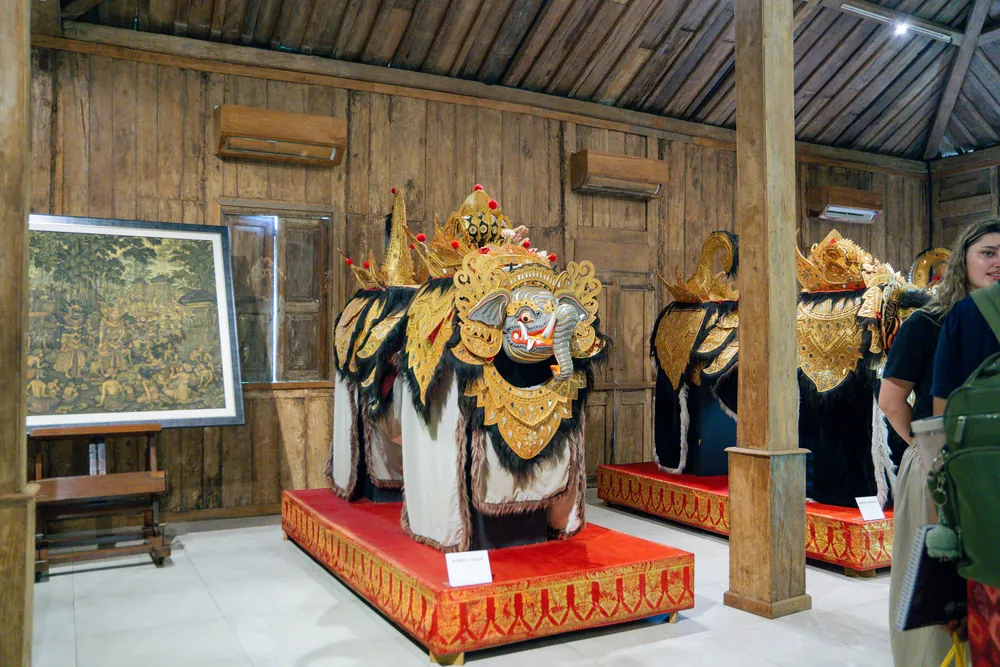 Sacred Faces, Sacred Stories – photo 6