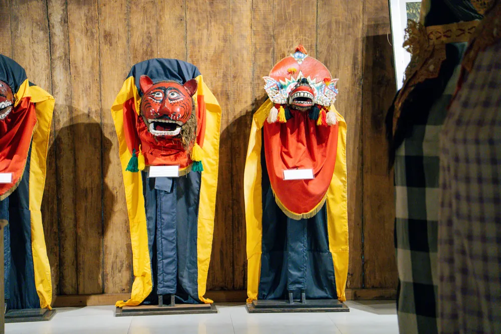 Sacred Faces, Sacred Stories – photo 7