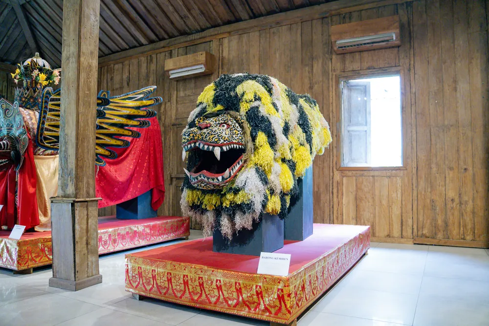 Sacred Faces, Sacred Stories – photo 10
