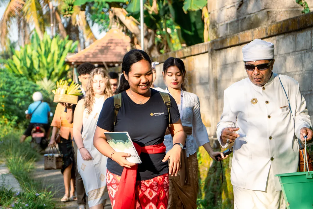 Water Blessing at Ancestral Ruins – photo 5