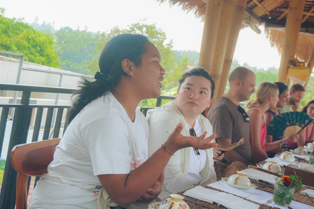 Artisan Tea Ceremony with Ibu Made – photo 3