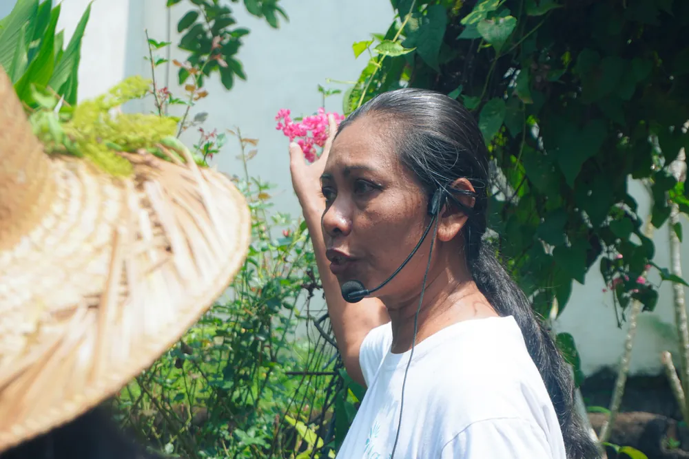 Artisan Tea Ceremony with Ibu Made – photo 5
