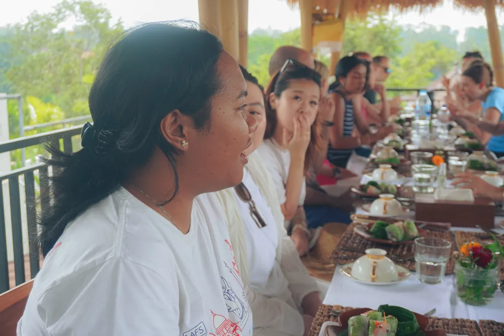 Artisan Tea Ceremony with Ibu Made – photo 8