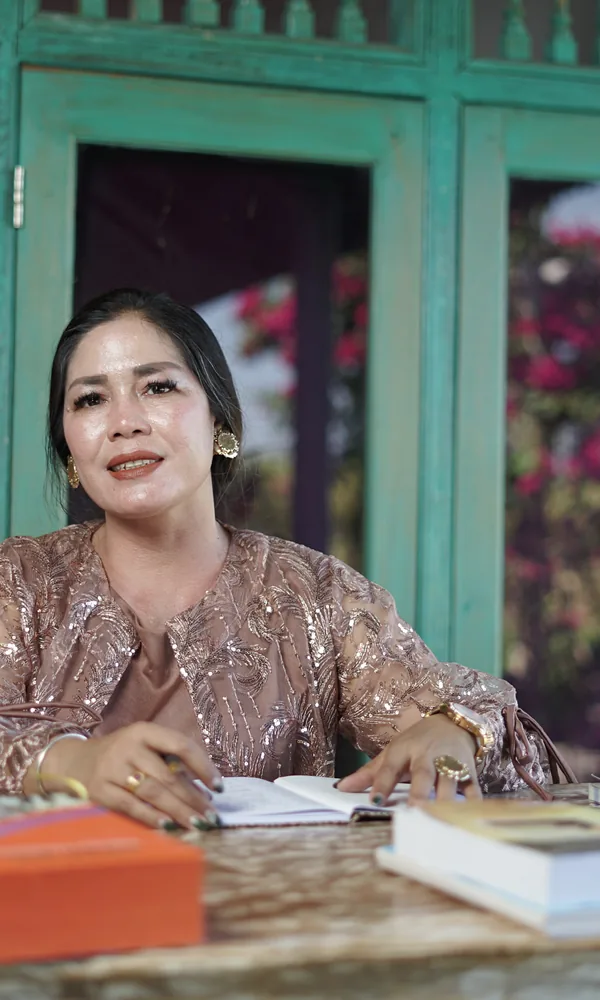 Ibu Buda, a local hero who champions women's rights in her community