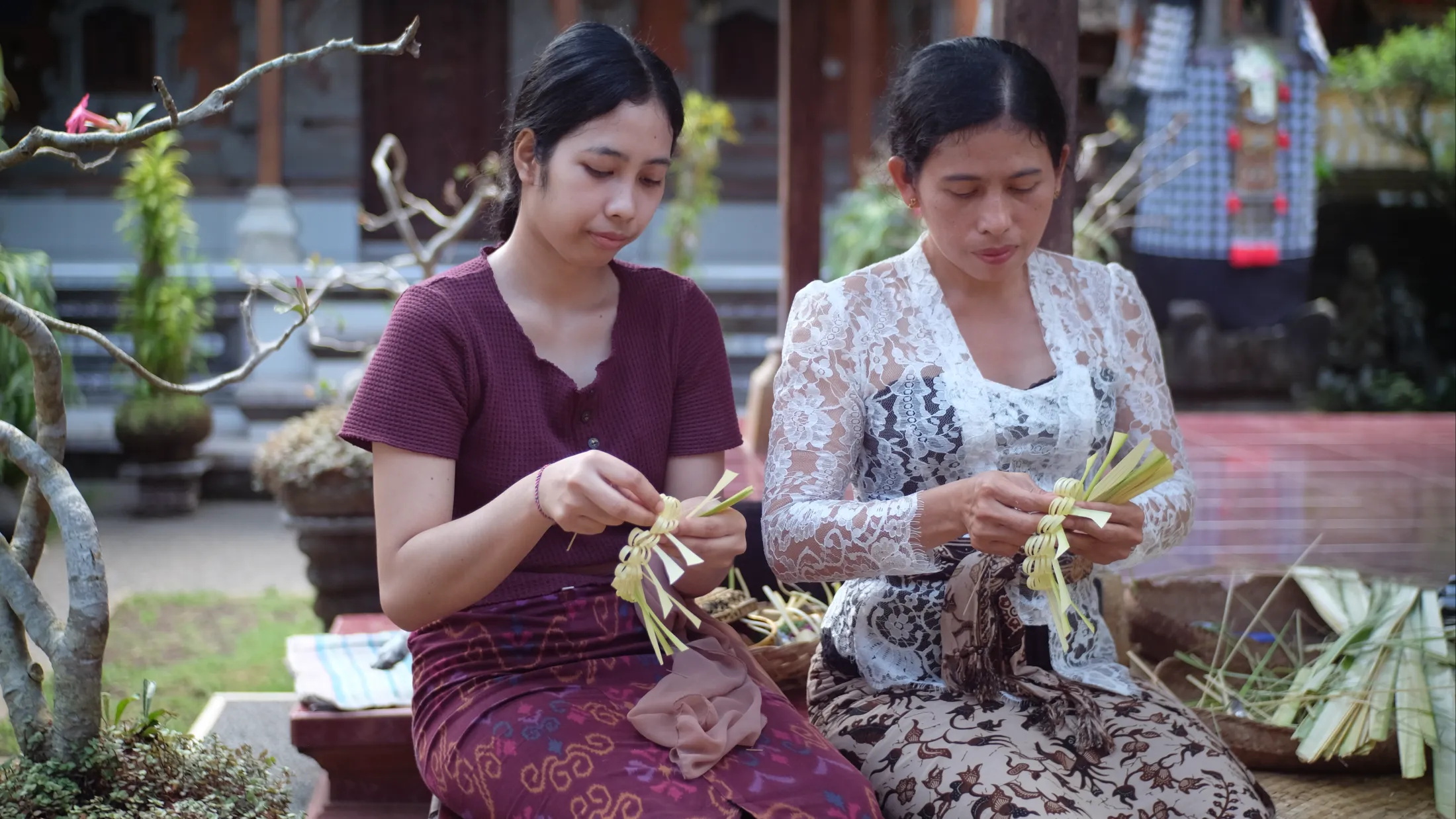 Canang Sari: How Balinese Offerings Are Made (and How to Make One Yourself)