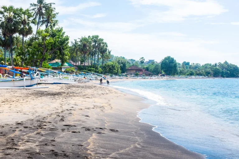 Things to Do in Amed: Reefs, Salt Farmers and Early Mornings Under Mount Agung